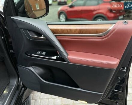 Черный Лексус ЛХ, объемом двигателя 4.46 л и пробегом 120 тыс. км за 69999 $, фото 104 на Automoto.ua