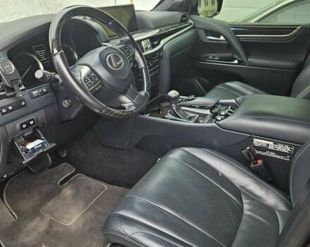 Черный Лексус ЛХ, объемом двигателя 4.46 л и пробегом 57 тыс. км за 82000 $, фото 5 на Automoto.ua