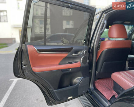 Черный Лексус ЛХ, объемом двигателя 4.46 л и пробегом 122 тыс. км за 89900 $, фото 25 на Automoto.ua