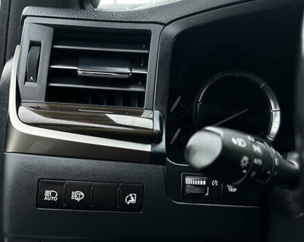 Черный Лексус ЛХ, объемом двигателя 4.46 л и пробегом 160 тыс. км за 71000 $, фото 23 на Automoto.ua