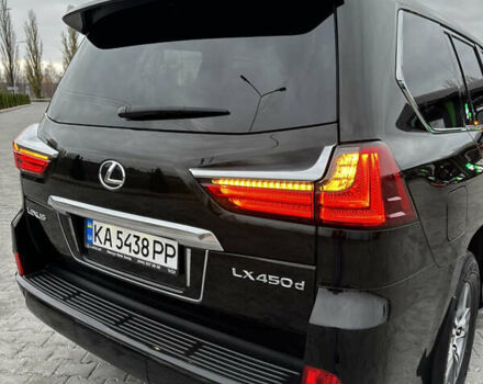 Черный Лексус ЛХ, объемом двигателя 4.46 л и пробегом 160 тыс. км за 71000 $, фото 6 на Automoto.ua