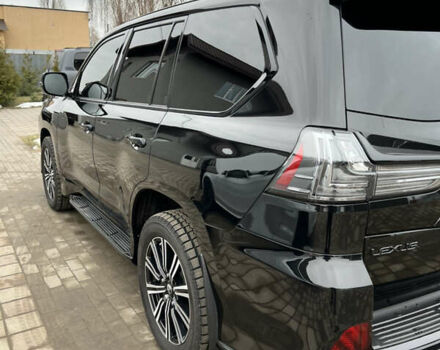 Чорний Лексус ЛХ, об'ємом двигуна 4.46 л та пробігом 72 тис. км за 90800 $, фото 5 на Automoto.ua