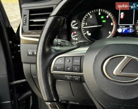 Чорний Лексус ЛХ, об'ємом двигуна 4.46 л та пробігом 153 тис. км за 78750 $, фото 31 на Automoto.ua