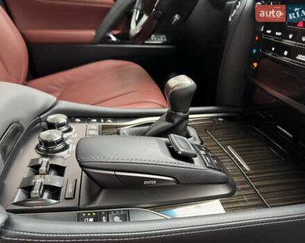 Черный Лексус ЛХ, объемом двигателя 4.46 л и пробегом 13 тыс. км за 107000 $, фото 33 на Automoto.ua