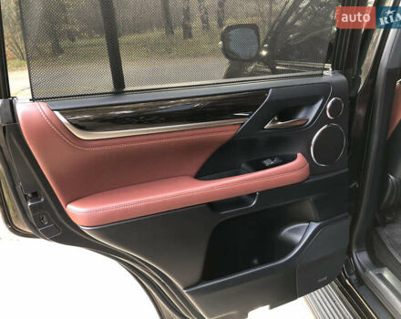 Черный Лексус ЛХ, объемом двигателя 4.5 л и пробегом 137 тыс. км за 85999 $, фото 17 на Automoto.ua