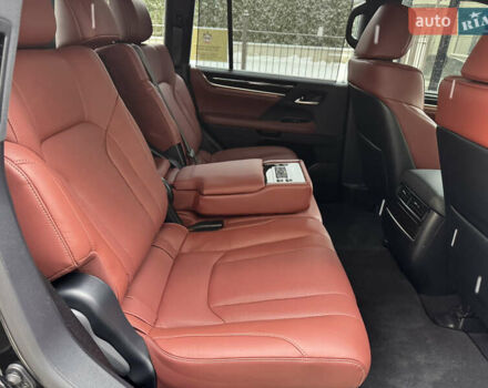 Черный Лексус ЛХ, объемом двигателя 4.46 л и пробегом 13 тыс. км за 107000 $, фото 23 на Automoto.ua