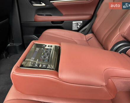 Черный Лексус ЛХ, объемом двигателя 4.46 л и пробегом 13 тыс. км за 107000 $, фото 24 на Automoto.ua