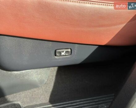 Черный Лексус ЛХ, объемом двигателя 4.46 л и пробегом 137 тыс. км за 88000 $, фото 37 на Automoto.ua