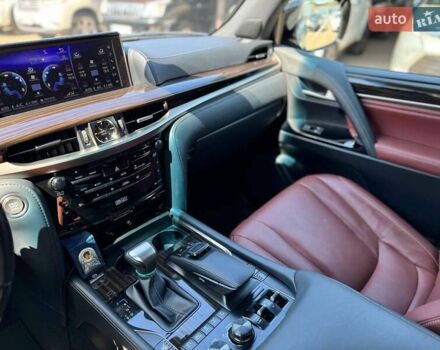 Черный Лексус ЛХ, объемом двигателя 4.46 л и пробегом 100 тыс. км за 85000 $, фото 12 на Automoto.ua
