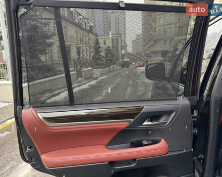 Черный Лексус ЛХ, объемом двигателя 4.46 л и пробегом 13 тыс. км за 107000 $, фото 27 на Automoto.ua