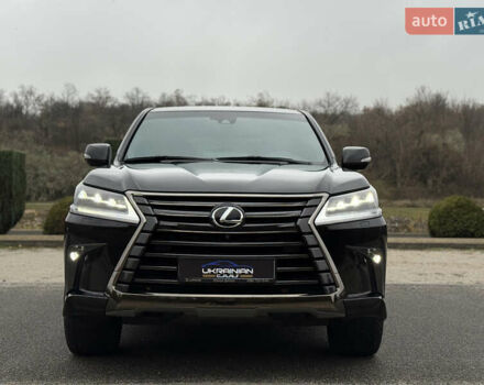 Черный Лексус ЛХ, объемом двигателя 4.46 л и пробегом 95 тыс. км за 86600 $, фото 10 на Automoto.ua