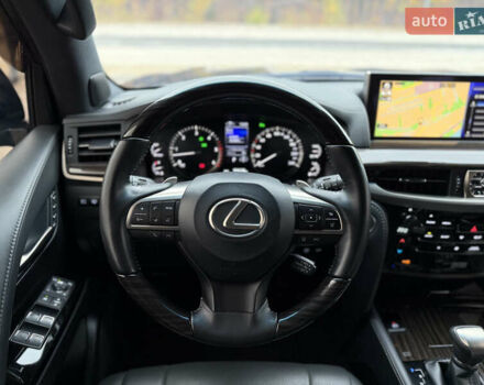 Черный Лексус ЛХ, объемом двигателя 4.46 л и пробегом 95 тыс. км за 86600 $, фото 35 на Automoto.ua