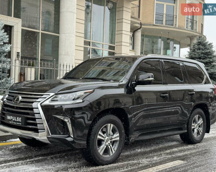 Черный Лексус ЛХ, объемом двигателя 4.46 л и пробегом 13 тыс. км за 107000 $, фото 1 на Automoto.ua