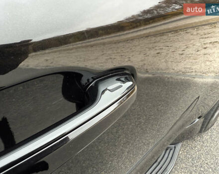 Черный Лексус ЛХ, объемом двигателя 4.46 л и пробегом 95 тыс. км за 86600 $, фото 28 на Automoto.ua