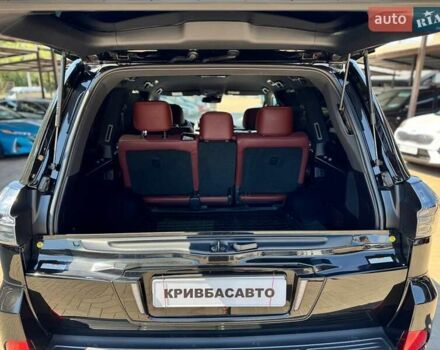 Черный Лексус ЛХ, объемом двигателя 4.46 л и пробегом 100 тыс. км за 85000 $, фото 7 на Automoto.ua