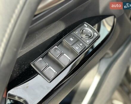 Черный Лексус ЛХ, объемом двигателя 4.46 л и пробегом 137 тыс. км за 88000 $, фото 17 на Automoto.ua