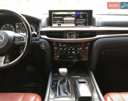 Черный Лексус ЛХ, объемом двигателя 4.5 л и пробегом 137 тыс. км за 85999 $, фото 10 на Automoto.ua