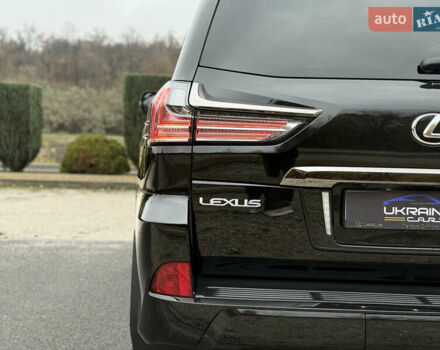 Черный Лексус ЛХ, объемом двигателя 4.46 л и пробегом 95 тыс. км за 86600 $, фото 23 на Automoto.ua