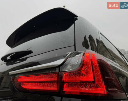 Черный Лексус ЛХ, объемом двигателя 4.46 л и пробегом 13 тыс. км за 107000 $, фото 14 на Automoto.ua