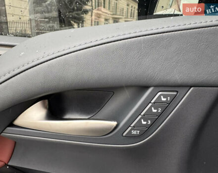 Черный Лексус ЛХ, объемом двигателя 4.46 л и пробегом 13 тыс. км за 107000 $, фото 35 на Automoto.ua