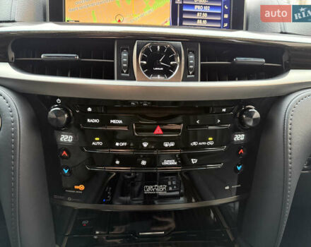 Черный Лексус ЛХ, объемом двигателя 4.46 л и пробегом 95 тыс. км за 86600 $, фото 47 на Automoto.ua