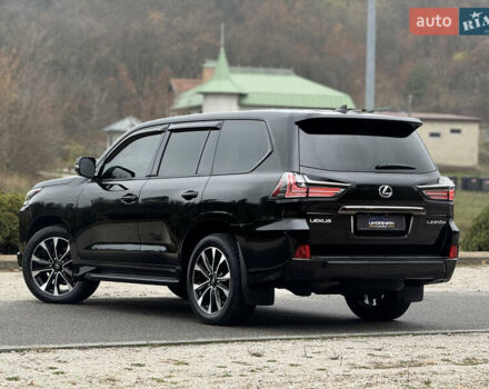 Черный Лексус ЛХ, объемом двигателя 4.46 л и пробегом 95 тыс. км за 86600 $, фото 17 на Automoto.ua