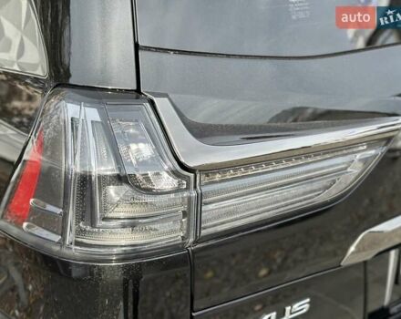 Черный Лексус ЛХ, объемом двигателя 4.46 л и пробегом 137 тыс. км за 88000 $, фото 10 на Automoto.ua