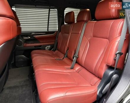 Чорний Лексус ЛХ, об'ємом двигуна 4.46 л та пробігом 138 тис. км за 85990 $, фото 12 на Automoto.ua