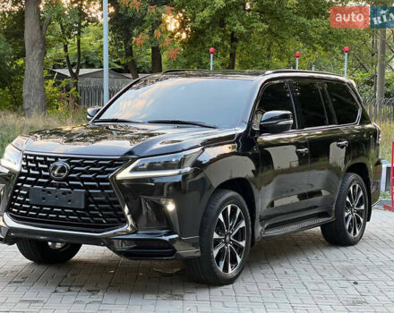 Черный Лексус ЛХ, объемом двигателя 5.66 л и пробегом 62 тыс. км за 98500 $, фото 4 на Automoto.ua