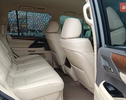 Черный Лексус ЛХ, объемом двигателя 4.46 л и пробегом 126 тыс. км за 85171 $, фото 6 на Automoto.ua