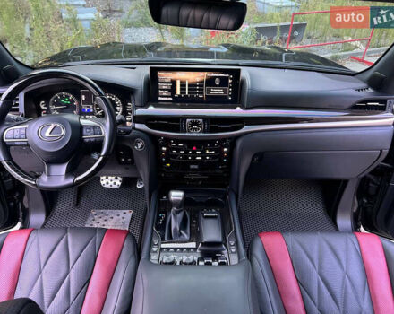 Черный Лексус ЛХ, объемом двигателя 5.66 л и пробегом 62 тыс. км за 98500 $, фото 43 на Automoto.ua