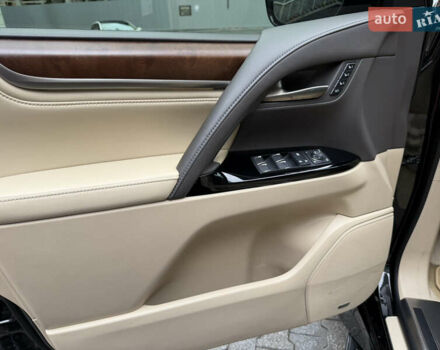 Черный Лексус ЛХ, объемом двигателя 5.66 л и пробегом 85 тыс. км за 79900 $, фото 50 на Automoto.ua