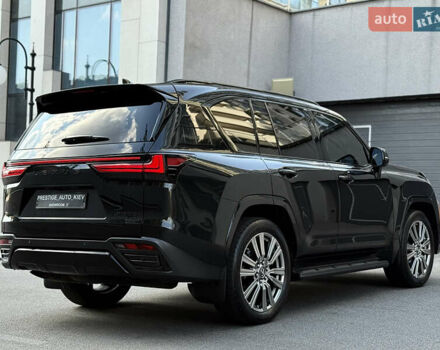 Лексус ЛХ 2022 у Києві на Automoto.ua Чорний Лексус ЛХ, об'ємом двигуна 3.45 л та пробігом 70 тис. км за 123000 $, фото 26 на Automoto.ua