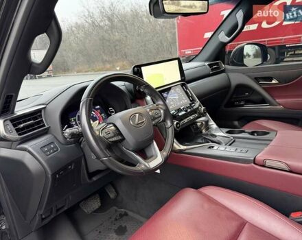 Черный Лексус ЛХ, объемом двигателя 3.35 л и пробегом 51 тыс. км за 112500 $, фото 8 на Automoto.ua