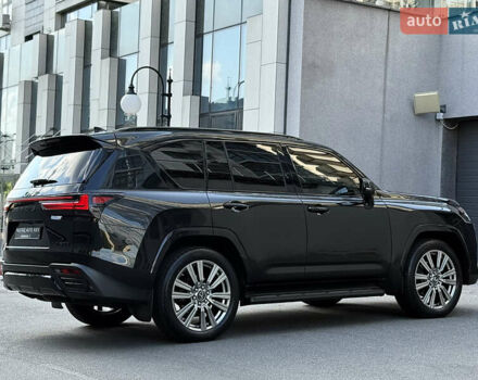 Лексус ЛХ 2022 у Києві на Automoto.ua Чорний Лексус ЛХ, об'ємом двигуна 3.45 л та пробігом 70 тис. км за 123000 $, фото 27 на Automoto.ua
