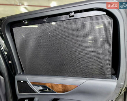 Черный Лексус ЛХ, объемом двигателя 3.35 л и пробегом 63 тыс. км за 114000 $, фото 24 на Automoto.ua