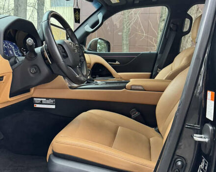 Черный Лексус ЛХ, объемом двигателя 3.35 л и пробегом 68 тыс. км за 112000 $, фото 18 на Automoto.ua