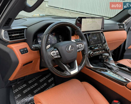 Черный Лексус ЛХ, объемом двигателя 3.45 л и пробегом 72 тыс. км за 128000 $, фото 44 на Automoto.ua