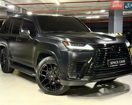 Черный Лексус ЛХ, объемом двигателя 3.35 л и пробегом 63 тыс. км за 114000 $, фото 1 на Automoto.ua