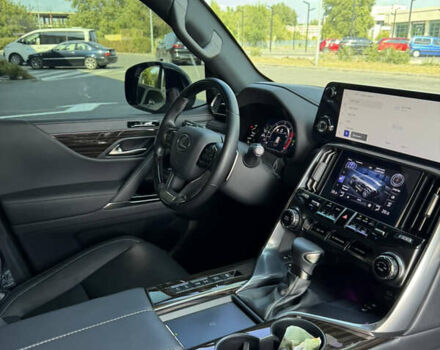 Черный Лексус ЛХ, объемом двигателя 3.35 л и пробегом 50 тыс. км за 118500 $, фото 43 на Automoto.ua