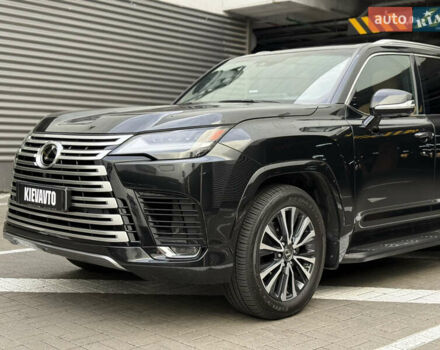 Черный Лексус ЛХ, объемом двигателя 3.3 л и пробегом 36 тыс. км за 117000 $, фото 1 на Automoto.ua