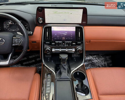 Лексус ЛХ 2022 у Києві на Automoto.ua Чорний Лексус ЛХ, об'ємом двигуна 3.45 л та пробігом 70 тис. км за 123000 $, фото 64 на Automoto.ua