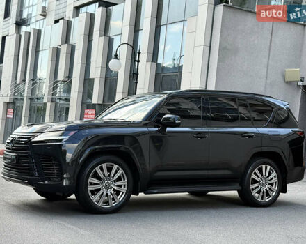 Лексус ЛХ 2022 у Києві на Automoto.ua Чорний Лексус ЛХ, об'ємом двигуна 3.45 л та пробігом 70 тис. км за 123000 $, фото 16 на Automoto.ua