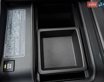 Черный Лексус ЛХ, объемом двигателя 3.35 л и пробегом 51 тыс. км за 112500 $, фото 20 на Automoto.ua