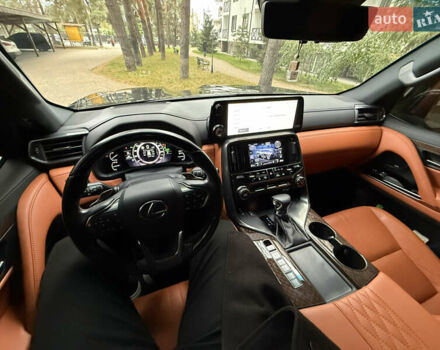 Лексус ЛХ 2022 у Києві на Automoto.ua Чорний Лексус ЛХ, об'ємом двигуна 3.45 л та пробігом 88 тис. км за 119000 $, фото 12 на Automoto.ua