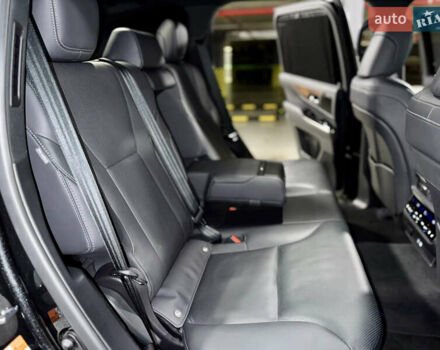 Черный Лексус ЛХ, объемом двигателя 3.35 л и пробегом 63 тыс. км за 114000 $, фото 28 на Automoto.ua