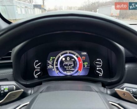 Черный Лексус ЛХ, объемом двигателя 3.35 л и пробегом 51 тыс. км за 112500 $, фото 17 на Automoto.ua