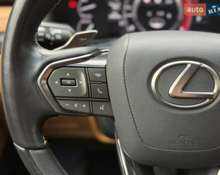 Черный Лексус ЛХ, объемом двигателя 3.3 л и пробегом 36 тыс. км за 117000 $, фото 15 на Automoto.ua
