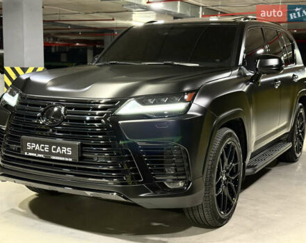 Черный Лексус ЛХ, объемом двигателя 3.35 л и пробегом 63 тыс. км за 114000 $, фото 6 на Automoto.ua