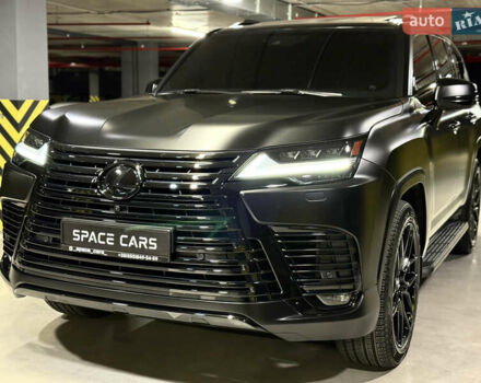 Черный Лексус ЛХ, объемом двигателя 3.35 л и пробегом 63 тыс. км за 114000 $, фото 5 на Automoto.ua